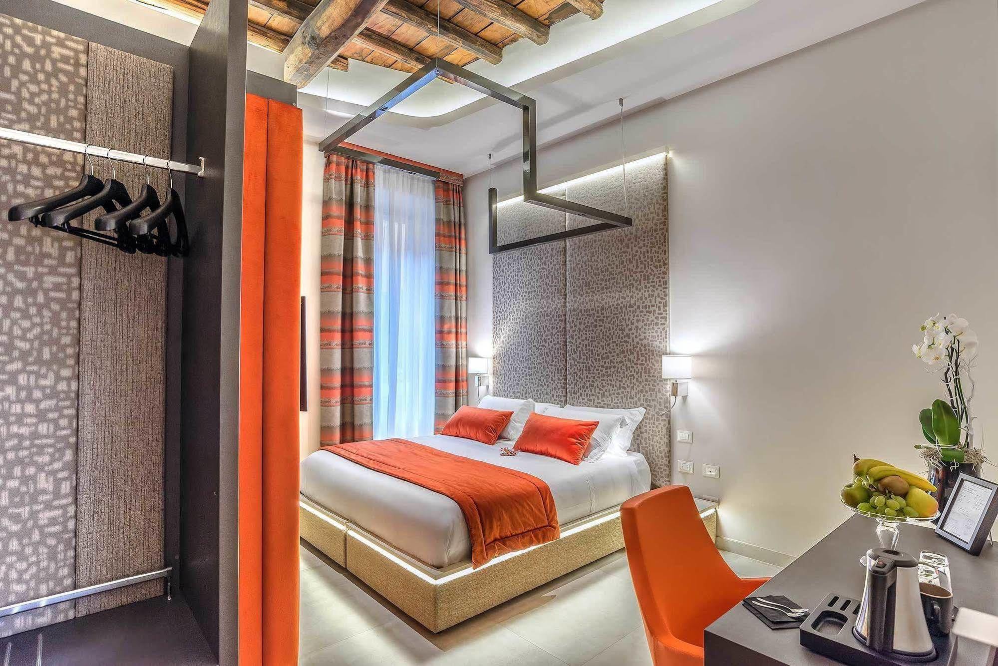 Barberini Luxury 3* Roma